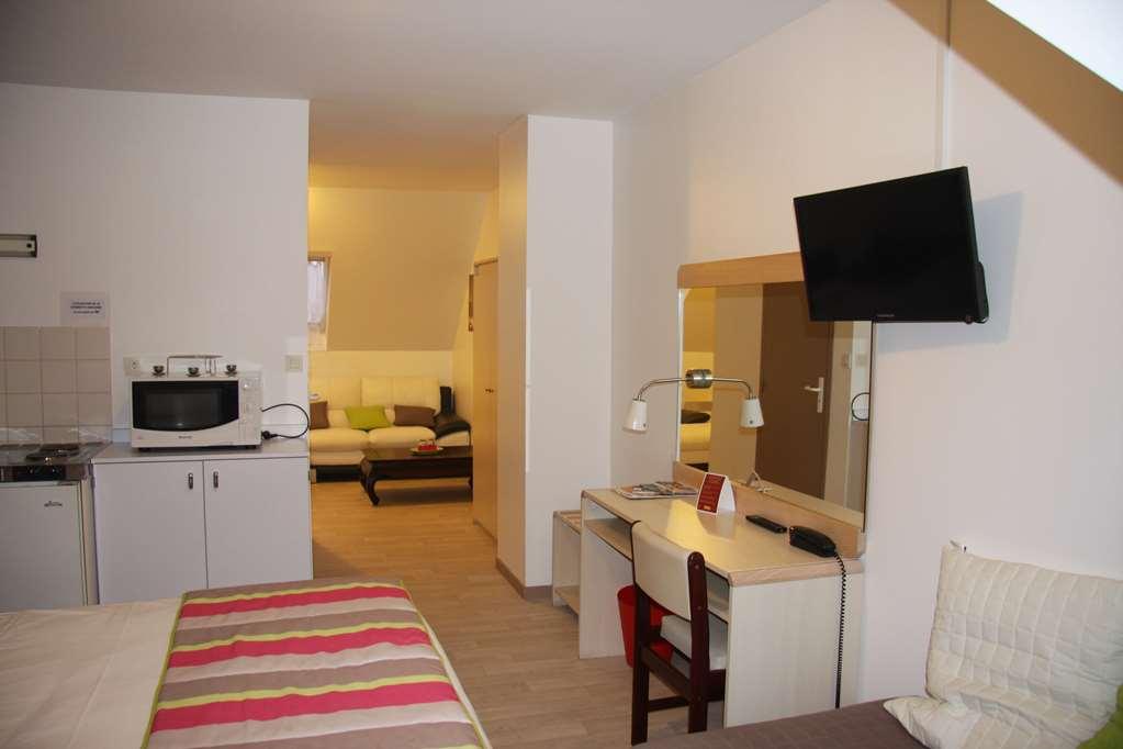 Brit Hotel Cherbourg Номер фото