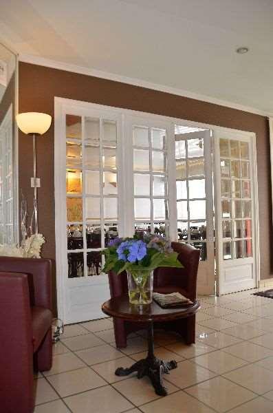 Brit Hotel Cherbourg Интерьер фото