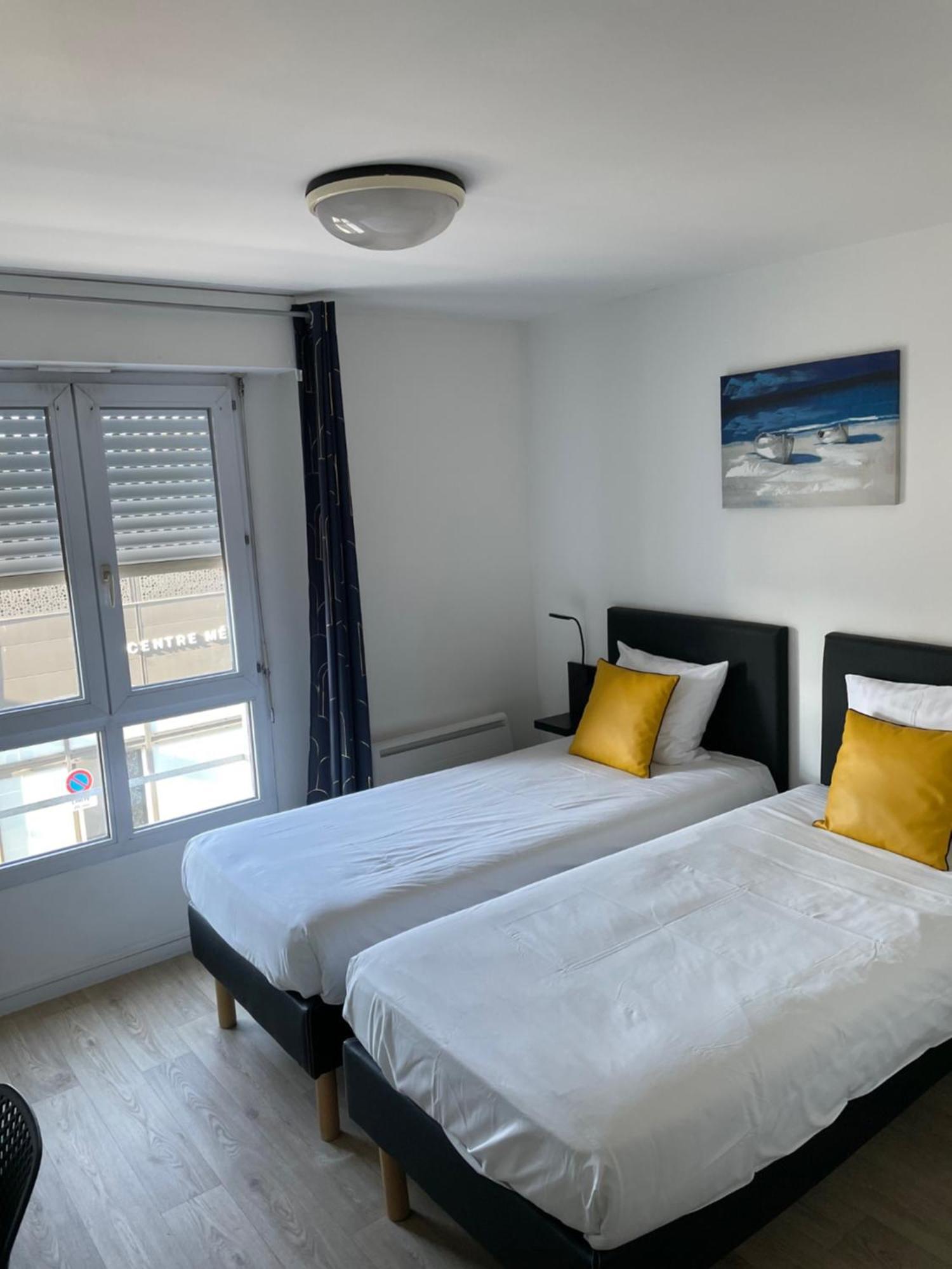 Brit Hotel Cherbourg Экстерьер фото